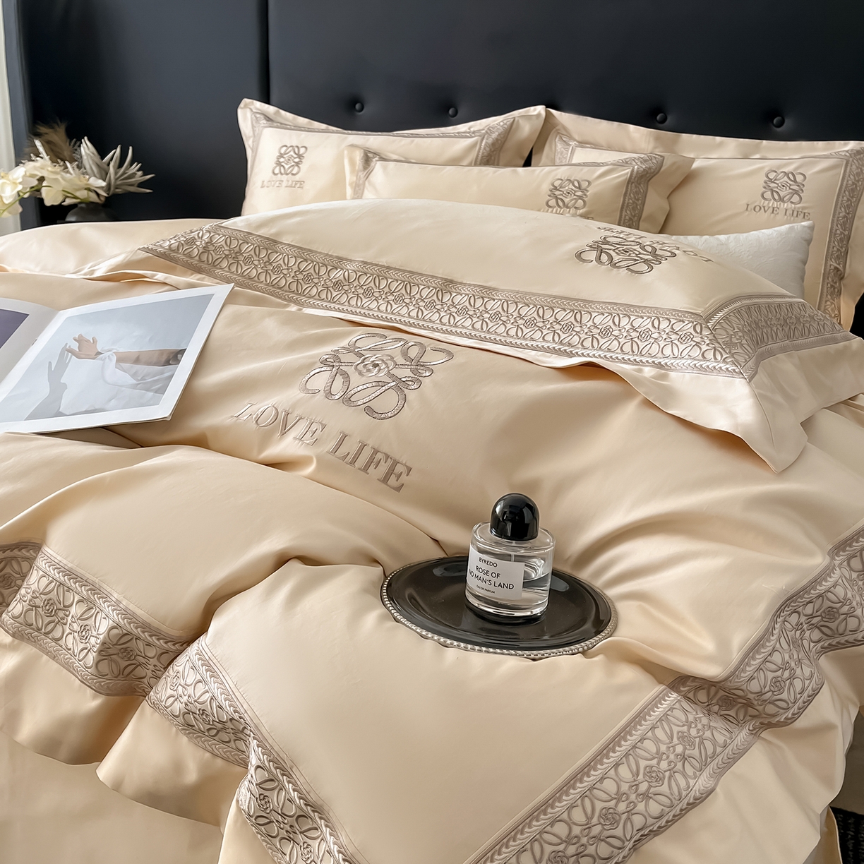 91家纺网 家纺一手货源 找家纺 置顶家纺 2025新款刺绣亲肤磨毛四件套-兰迪系列 兰迪-奶咖色