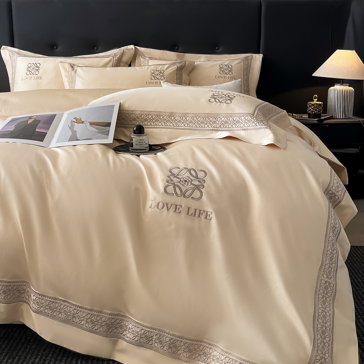 91家纺网 家纺一手货源 找家纺 置顶家纺 2025新款刺绣亲肤磨毛四件套-兰迪系列 兰迪-奶咖色