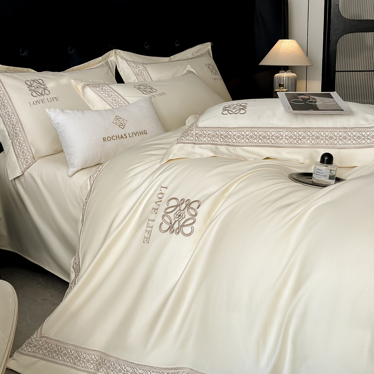 91家纺网 家纺一手货源 找家纺 置顶家纺 2025新款刺绣亲肤磨毛四件套-兰迪系列 兰迪-奶昔白