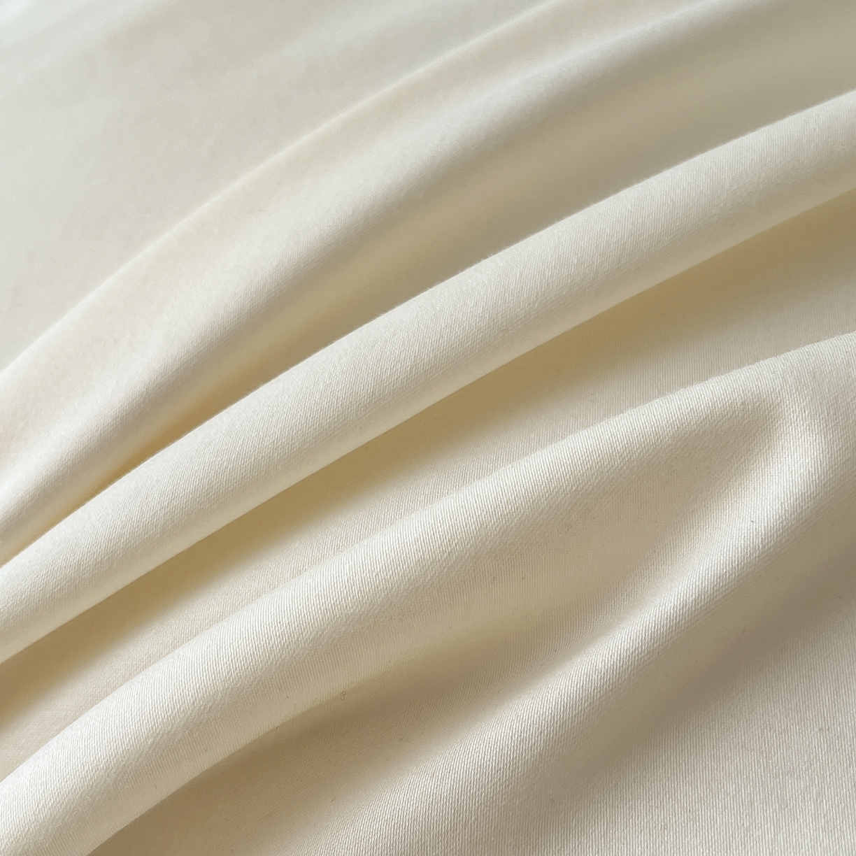 91家纺网 家纺一手货源 找家纺 置顶家纺 2025新款刺绣亲肤磨毛四件套-兰迪系列 兰迪-奶昔白