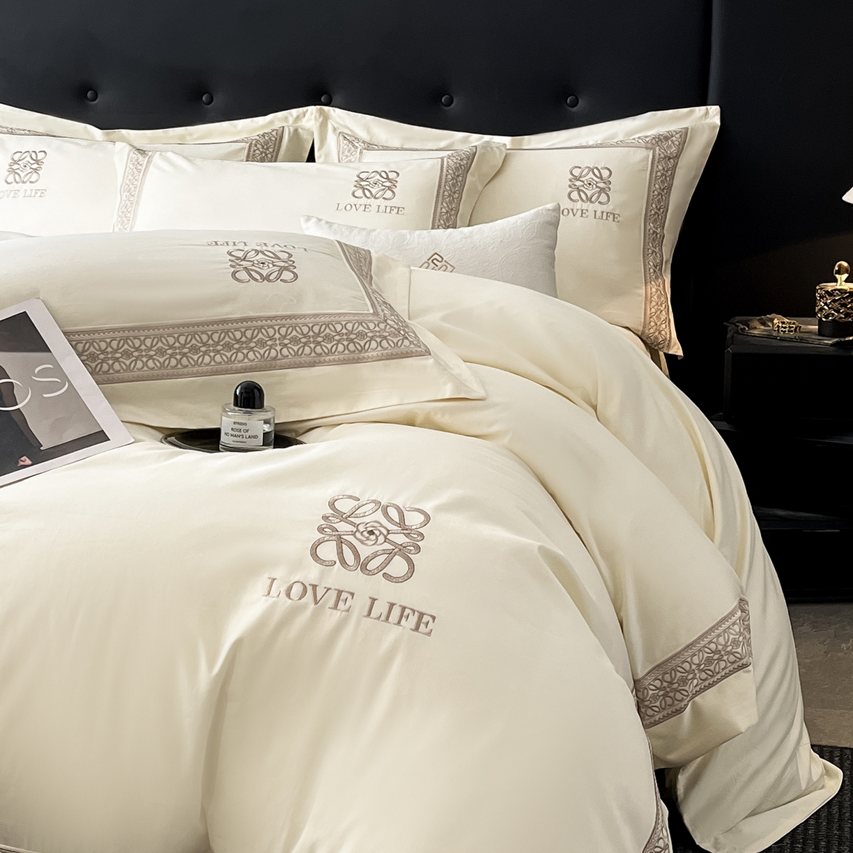 91家纺网 家纺一手货源 找家纺 置顶家纺 2025新款刺绣亲肤磨毛四件套-兰迪系列 兰迪-奶昔白