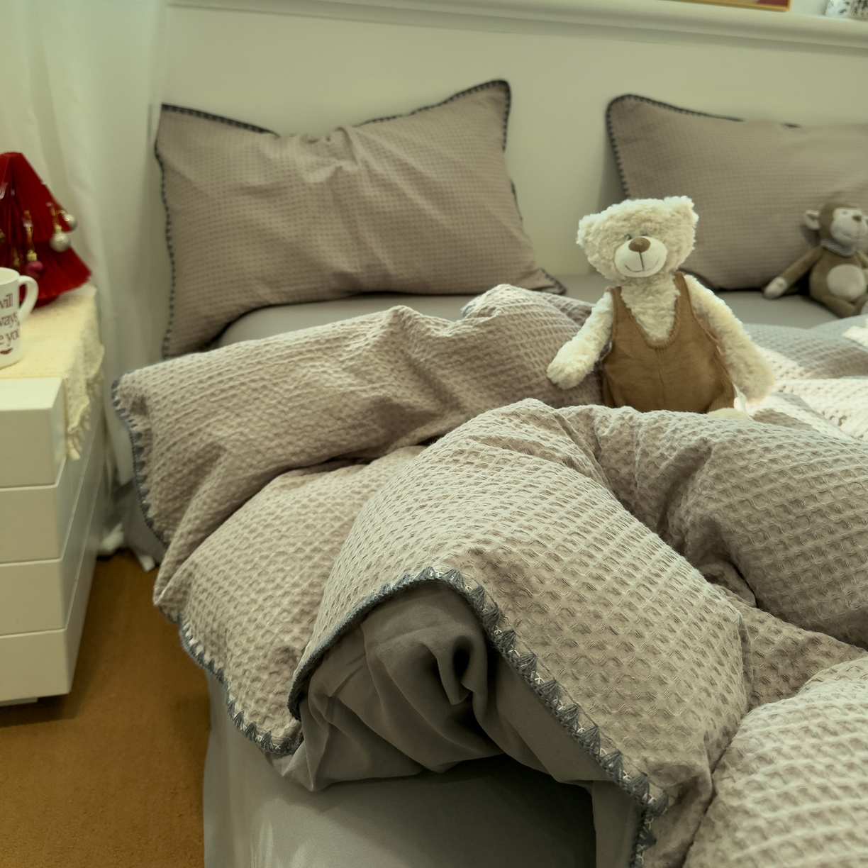 91家纺网 家纺一手货源 找家纺 雅居纺家纺 2026新款全棉贝壳边华夫格四件套 贝壳边灰色