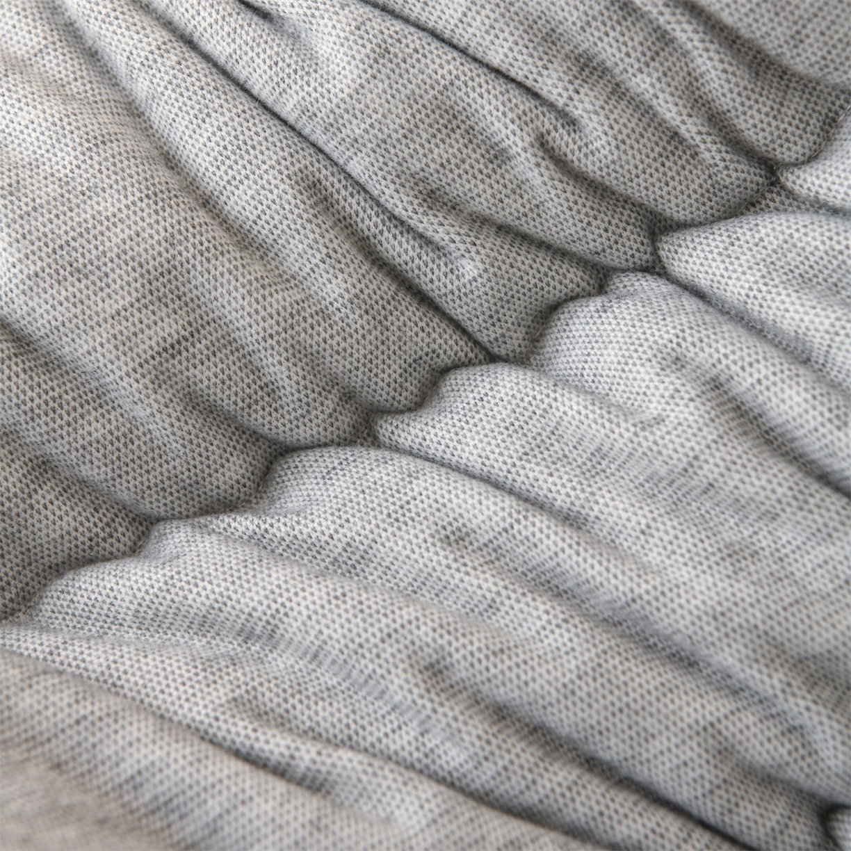 91家纺网 家纺一手货源 找家纺 仁宇枕业 2025新款新品抗氧化柔润美肌桑蚕丝枕头枕芯 抗氧化柔润美肌桑蚕丝枕-灰色