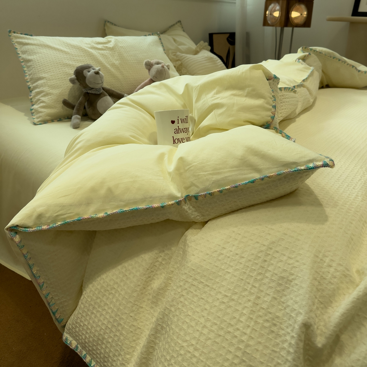 91家纺网 家纺一手货源 找家纺 雅居纺家纺 2026新款全棉贝壳边华夫格四件套 贝壳边米黄