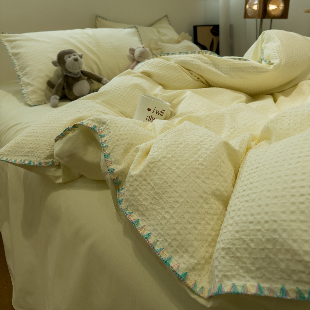 91家纺网 家纺一手货源 找家纺 雅居纺家纺 2026新款全棉贝壳边华夫格四件套 贝壳边米黄