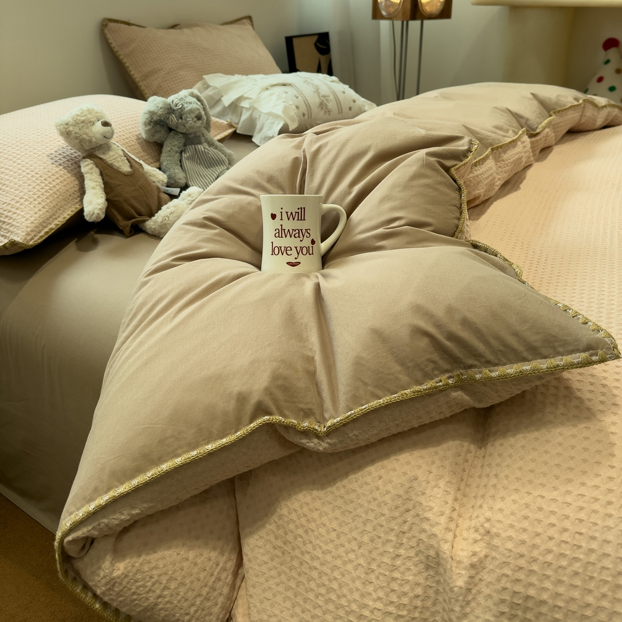 91家纺网 家纺一手货源 找家纺 雅居纺家纺 2026新款全棉贝壳边华夫格四件套 贝壳边米驼