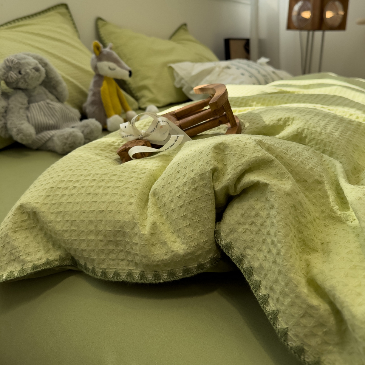 91家纺网 家纺一手货源 找家纺 雅居纺家纺 2026新款全棉贝壳边华夫格四件套 贝壳边浅绿