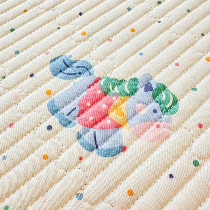 91家纺网 家纺一手货源 找家纺 2026新款13070单面全棉绗缝床盖三件套 彩虹木马