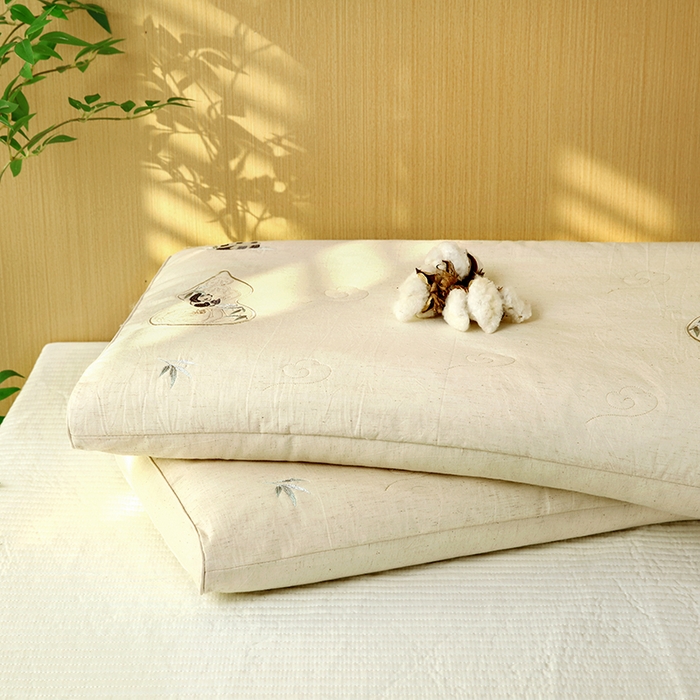 91家纺网 家纺一手货源 找家纺 （总）仁宇枕业 2025新款新品棉麻款熊猫葫芦护颈枕头枕芯