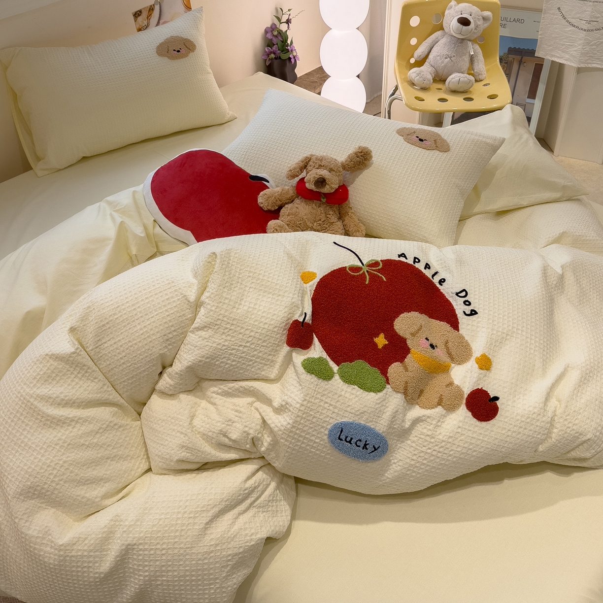 91家纺网 家纺一手货源 找家纺 雅居纺家纺 2026新款全棉华夫格毛巾绣四件套 米黄苹安狗