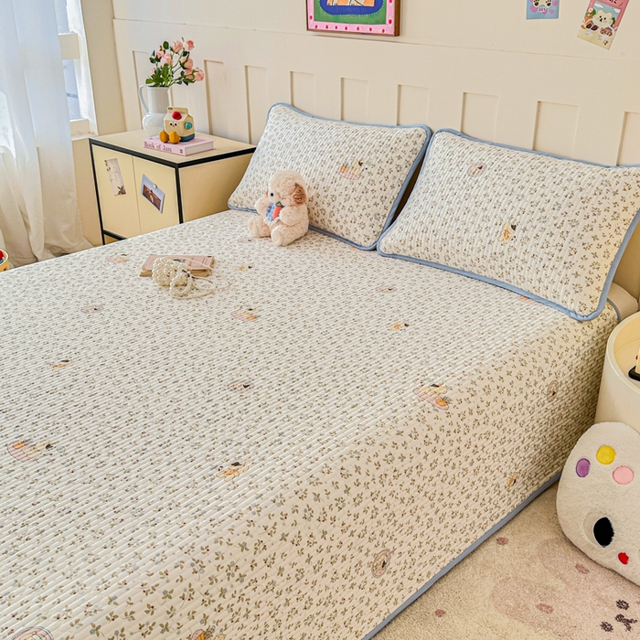 91家纺网 家纺一手货源 找家纺 2026新款13070单面全棉绗缝床盖三件套 莓果喵喵