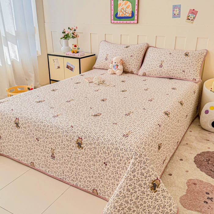 91家纺网 家纺一手货源 找家纺 2026新款13070单面全棉绗缝床盖三件套 帕丁顿兔兔