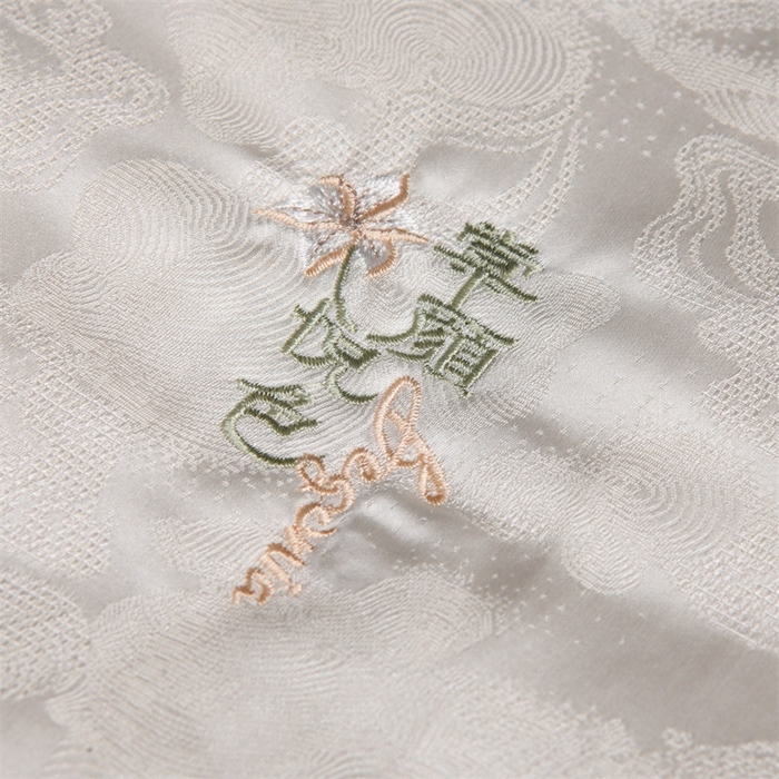 91家纺网 家纺一手货源 找家纺 （总）仁宇枕业 2025新款新品棠颜悦色蚕丝定型枕