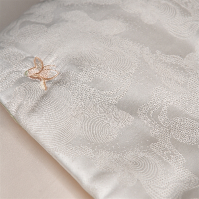 91家纺网 家纺一手货源 找家纺 （总）仁宇枕业 2025新款新品棠颜悦色蚕丝定型枕