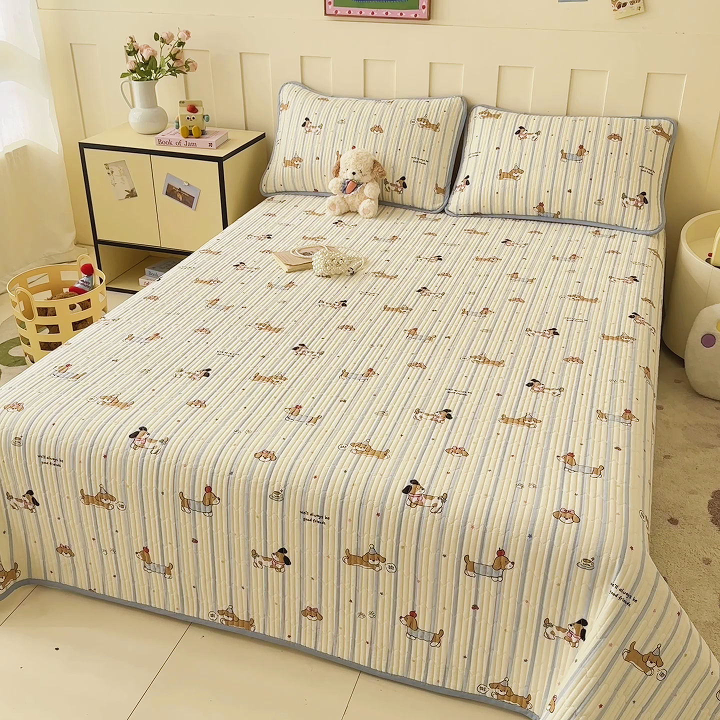 91家纺网 家纺一手货源 找家纺 2026新款13070单面全棉绗缝床盖三件套 糖纸童年