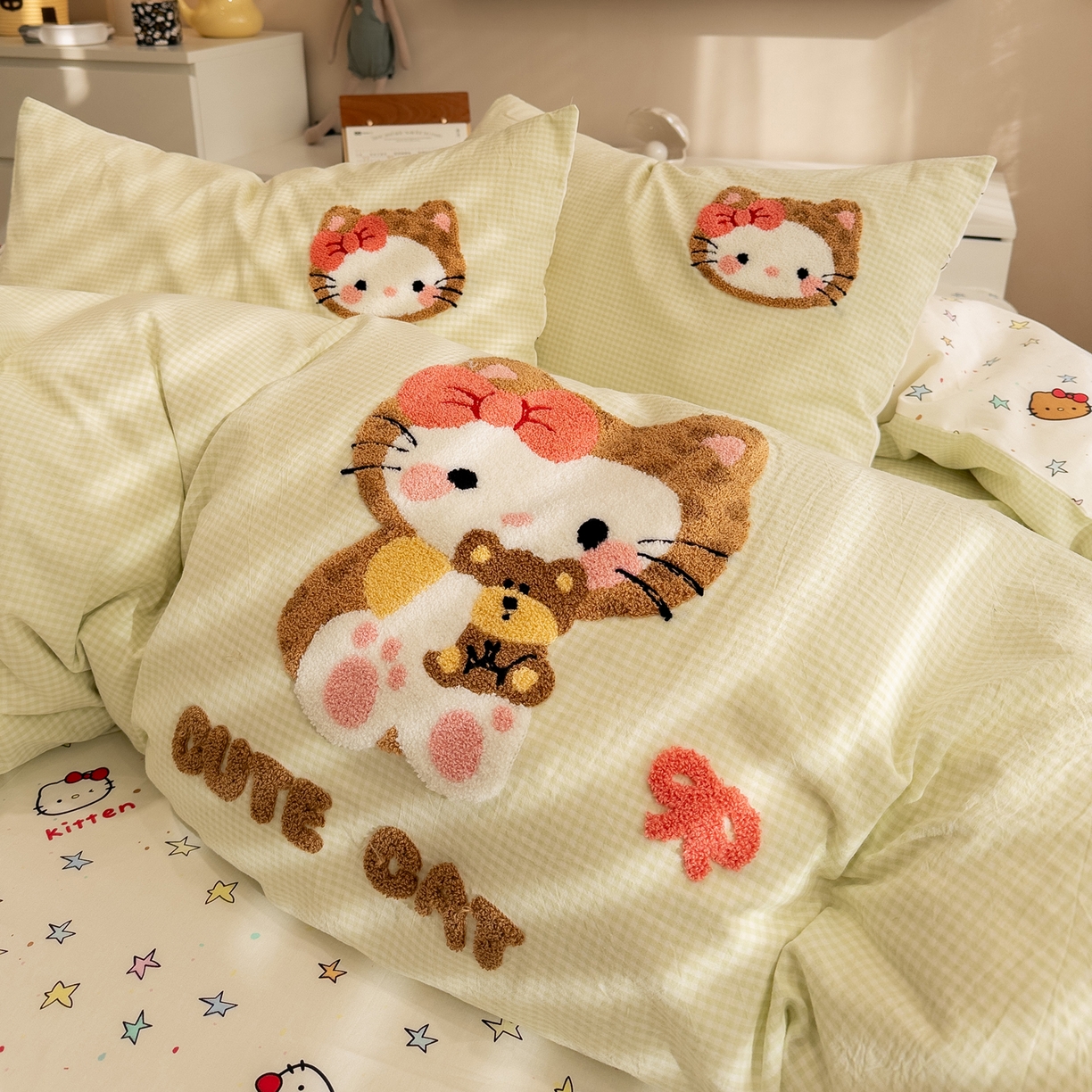 91家纺网 家纺一手货源 找家纺 （总）雅居纺家纺 2026新款全棉色织水洗棉毛巾绣猫咪四件套