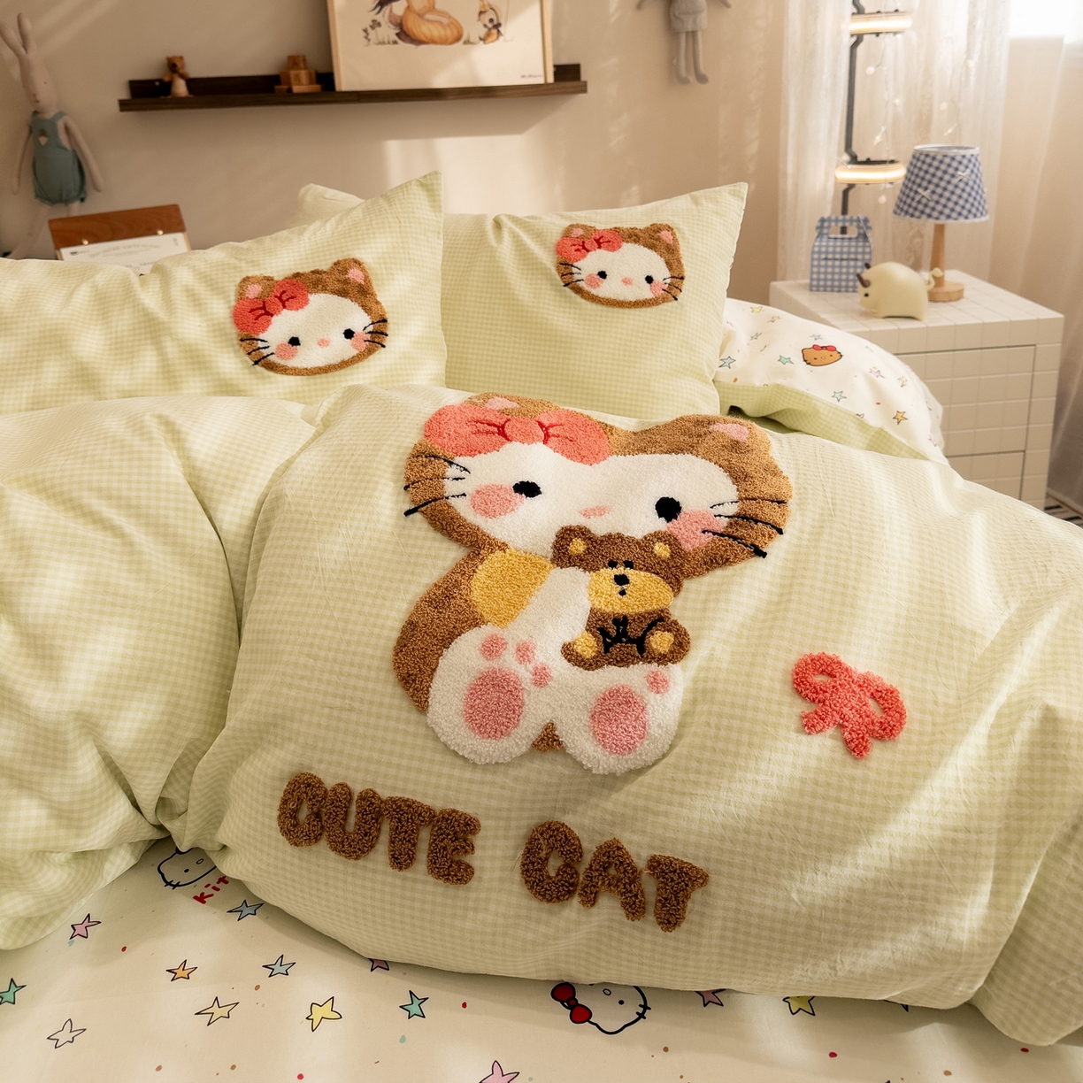 91家纺网 家纺一手货源 找家纺 （总）雅居纺家纺 2026新款全棉色织水洗棉毛巾绣猫咪四件套