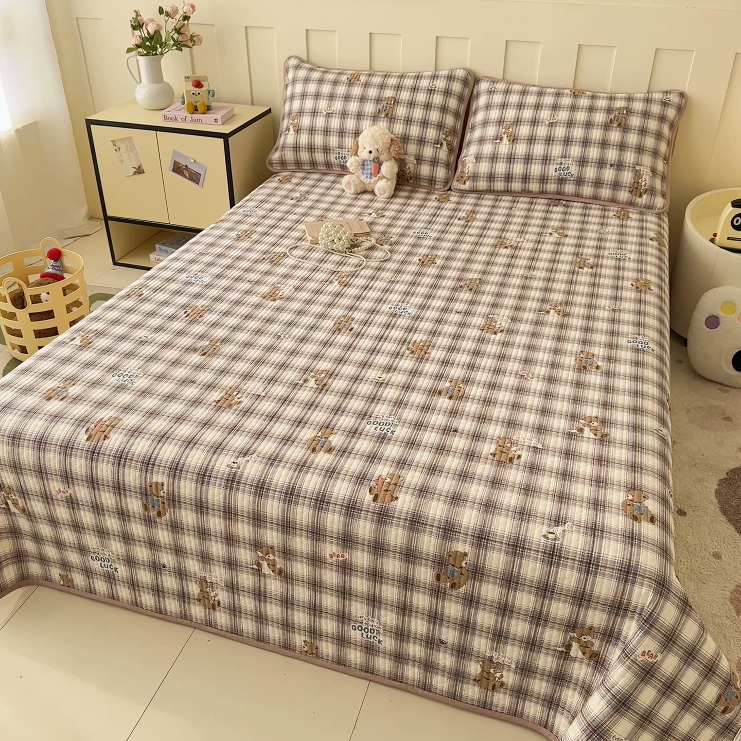 91家纺网 家纺一手货源 找家纺 2026新款13070单面全棉绗缝床盖三件套 星点漫语-咖