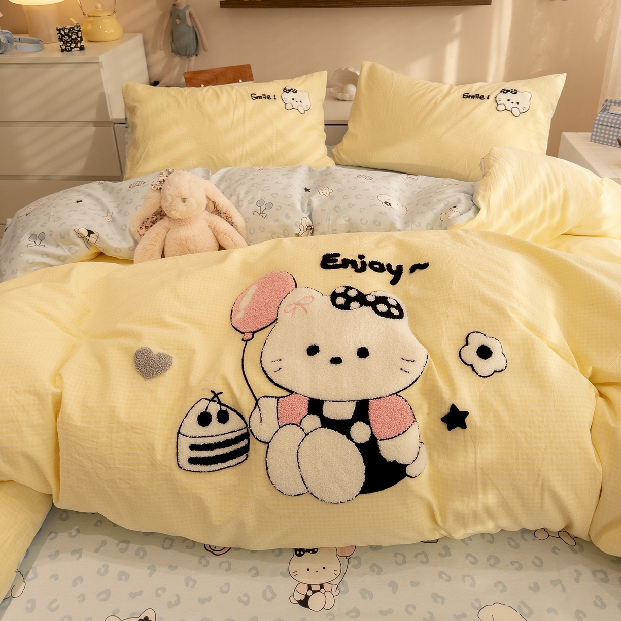 91家纺网 家纺一手货源 找家纺 （总）雅居纺家纺 2026新款全棉色织水洗棉毛巾绣猫咪四件套