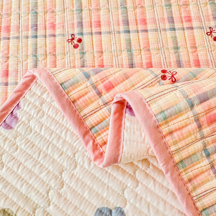 91家纺网 家纺一手货源 找家纺 2026新款13070单面全棉绗缝床盖三件套 樱桃窗台