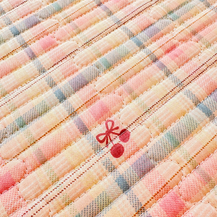 91家纺网 家纺一手货源 找家纺 2026新款13070单面全棉绗缝床盖三件套 樱桃窗台