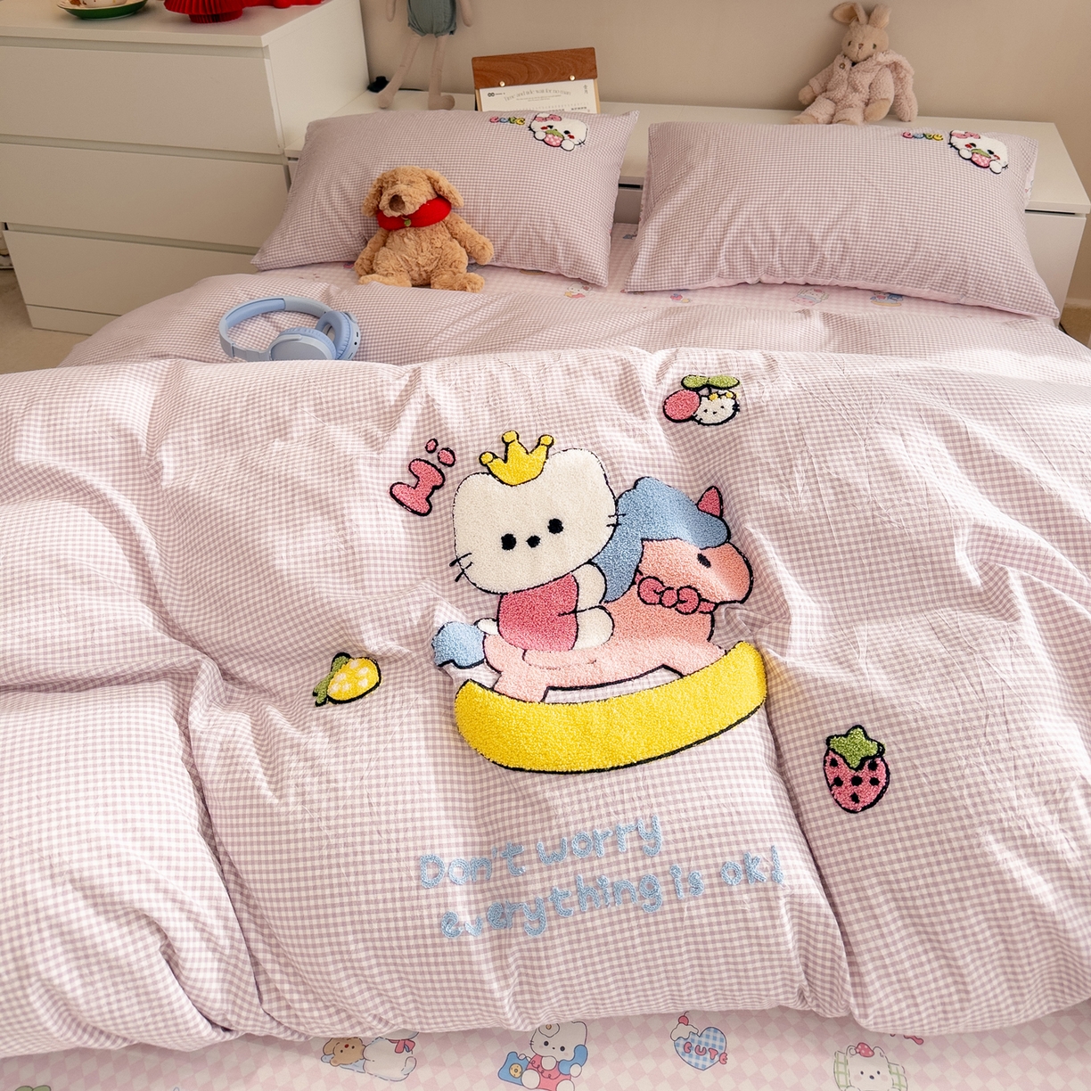 91家纺网 家纺一手货源 找家纺 雅居纺家纺 2026新款全棉色织水洗棉毛巾绣猫咪四件套 木马猫咪