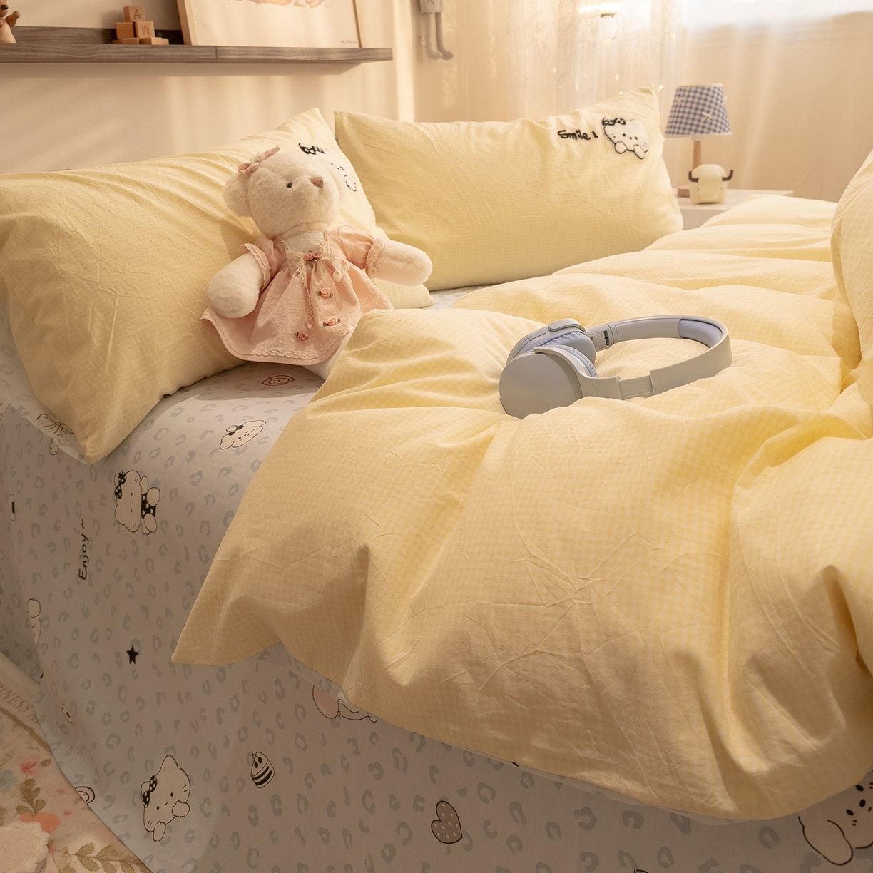 91家纺网 家纺一手货源 找家纺 雅居纺家纺 2026新款全棉色织水洗棉毛巾绣猫咪四件套 气球猫咪