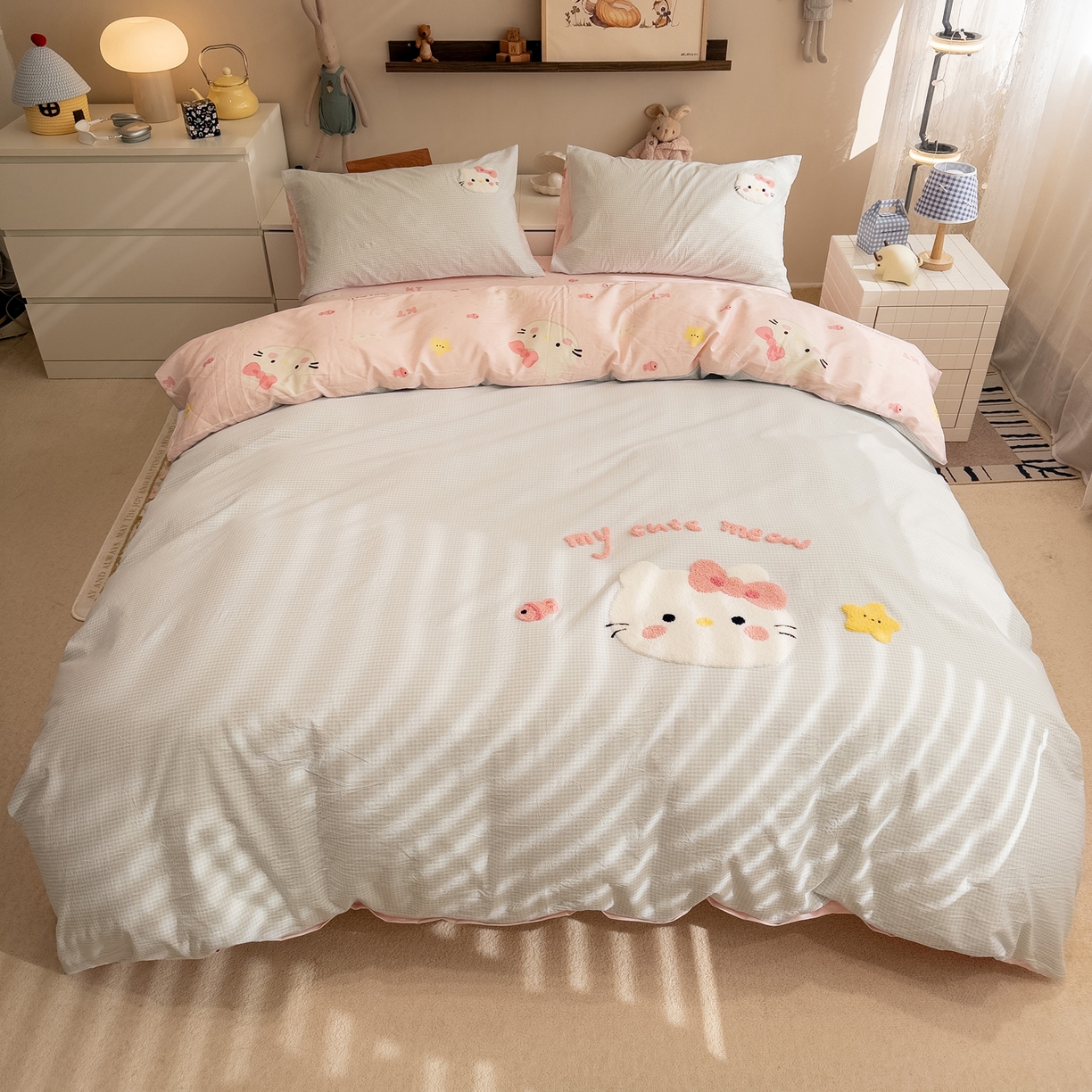 91家纺网 家纺一手货源 找家纺 雅居纺家纺 2026新款全棉色织水洗棉毛巾绣猫咪四件套 星星猫咪