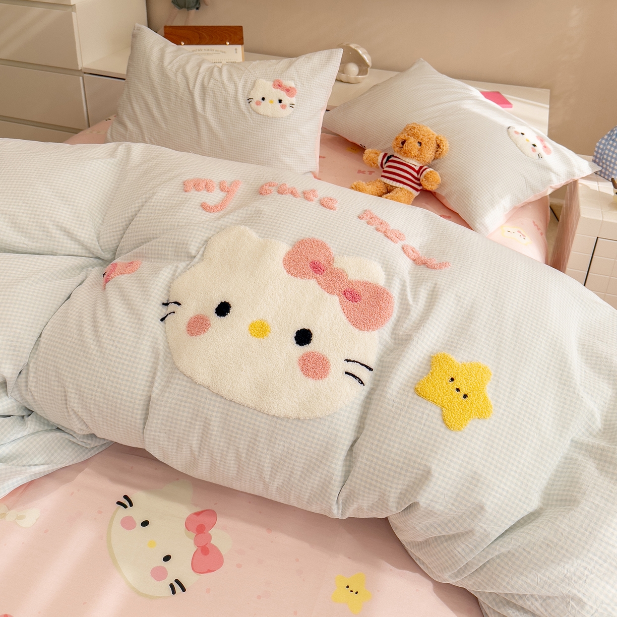 91家纺网 家纺一手货源 找家纺 雅居纺家纺 2026新款全棉色织水洗棉毛巾绣猫咪四件套 星星猫咪