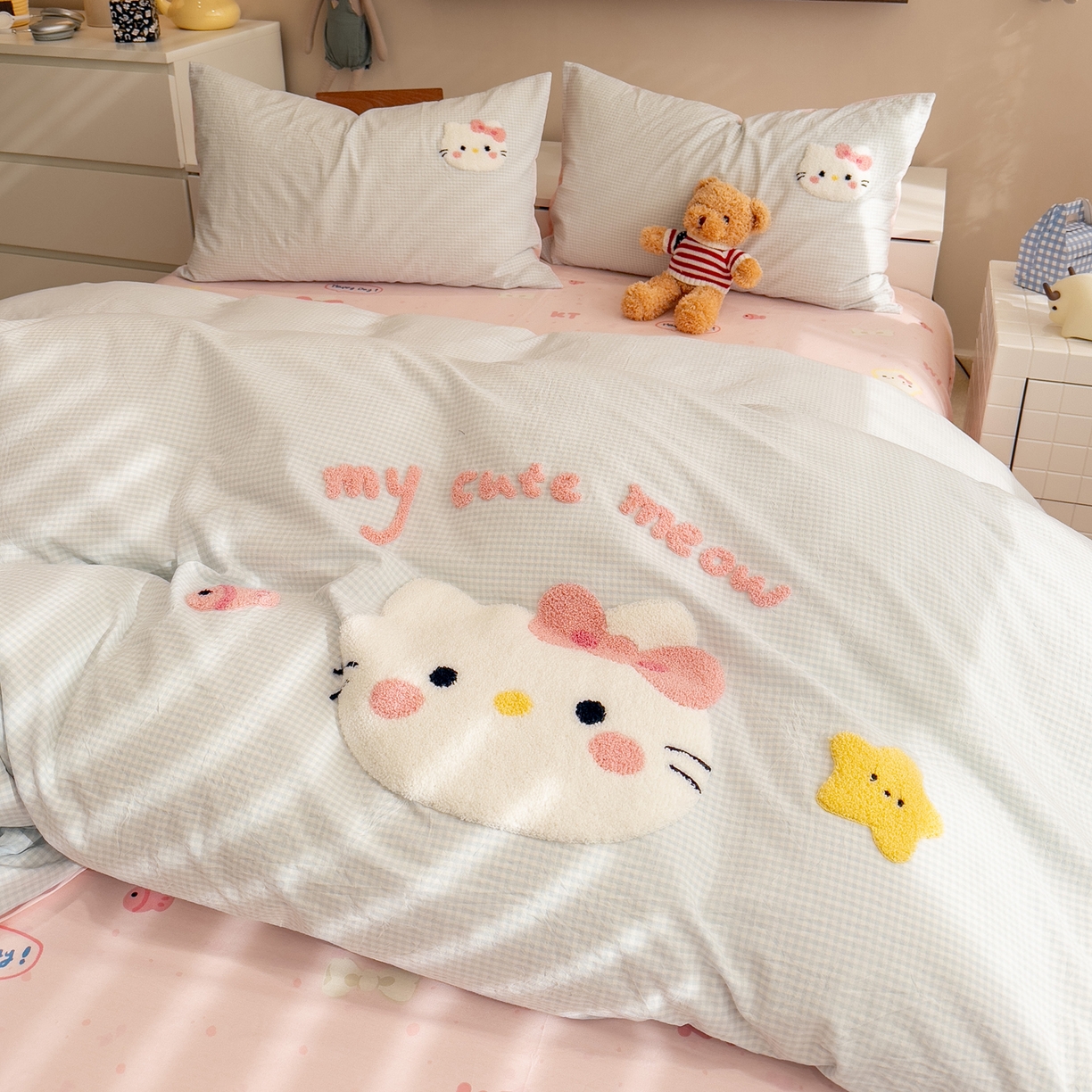 91家纺网 家纺一手货源 找家纺 雅居纺家纺 2026新款全棉色织水洗棉毛巾绣猫咪四件套 星星猫咪