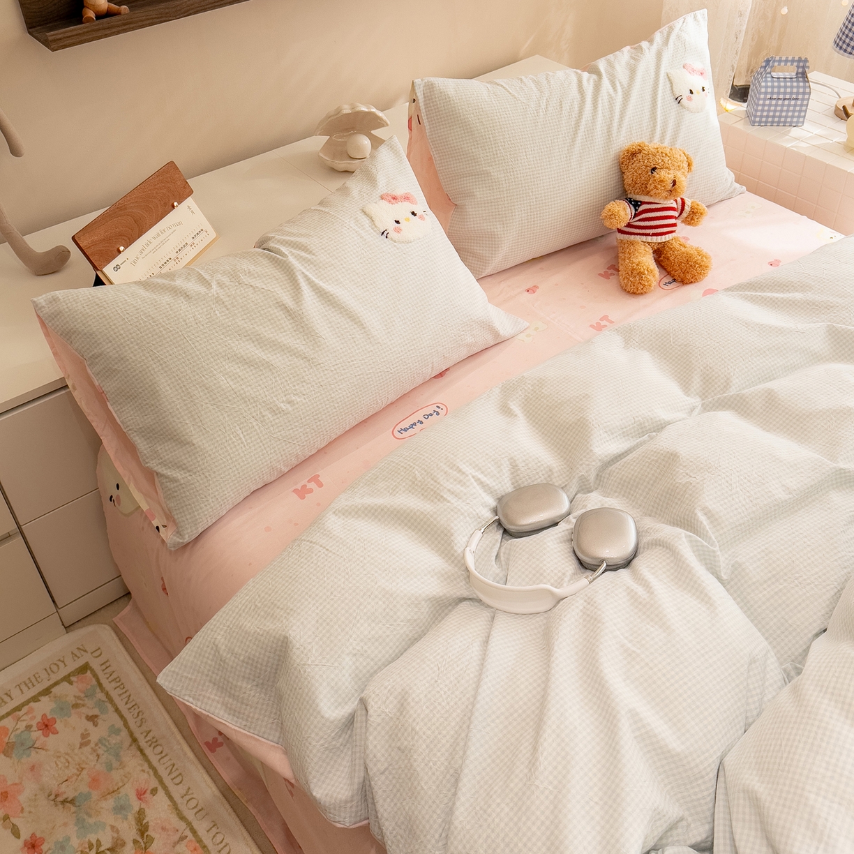 91家纺网 家纺一手货源 找家纺 雅居纺家纺 2026新款全棉色织水洗棉毛巾绣猫咪四件套 星星猫咪