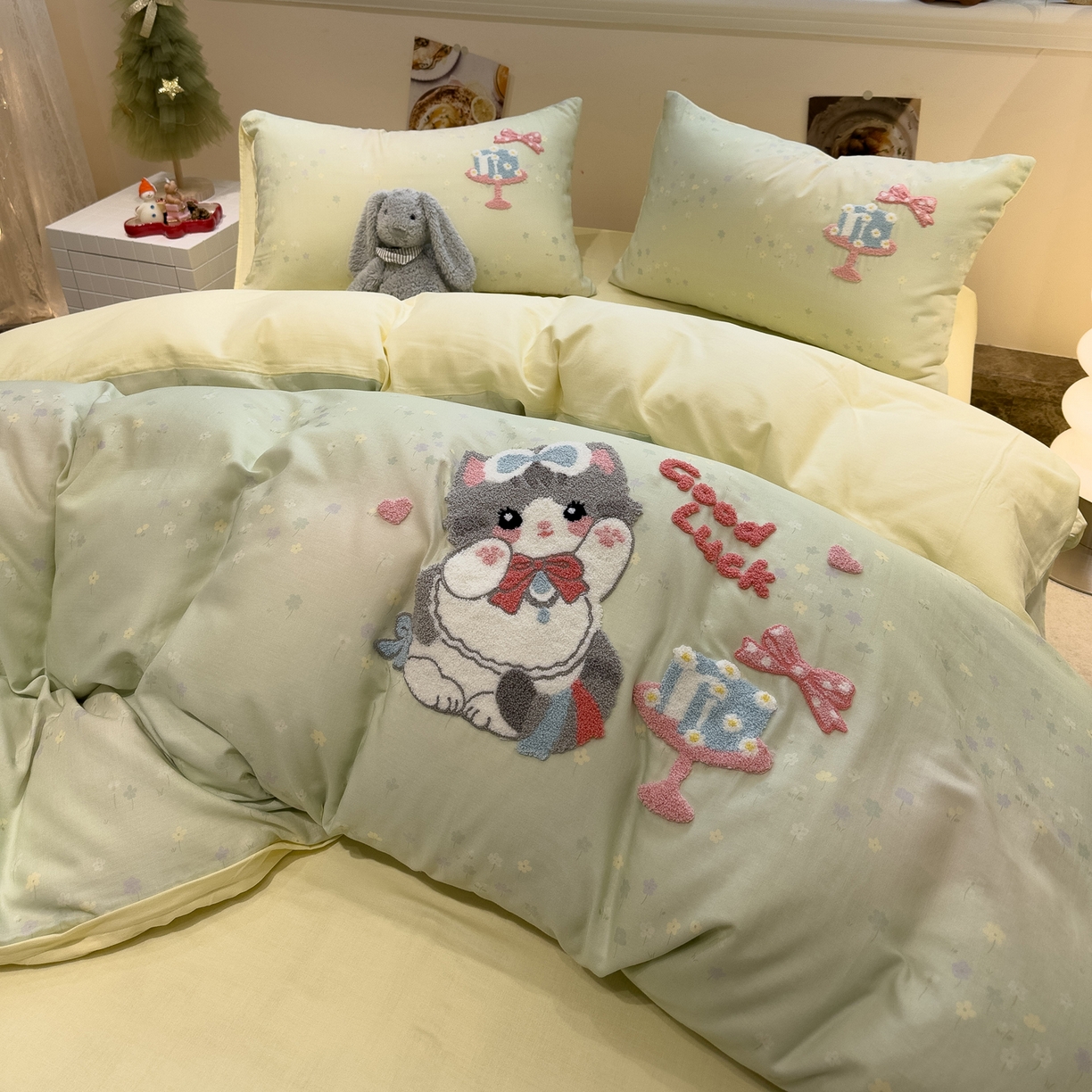 91家纺网 家纺一手货源 找家纺 （总）雅居纺家纺 2026新款全棉双层纱毛巾绣四件套