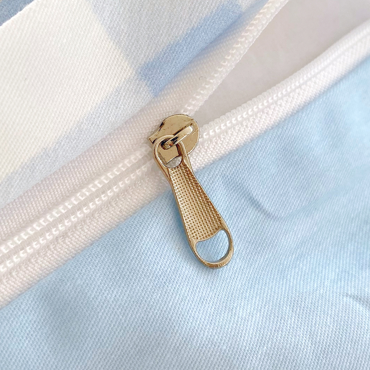 91家纺网 家纺一手货源 找家纺 小懒猪 2026新款全棉印花卡通系列四件套 喵语时光