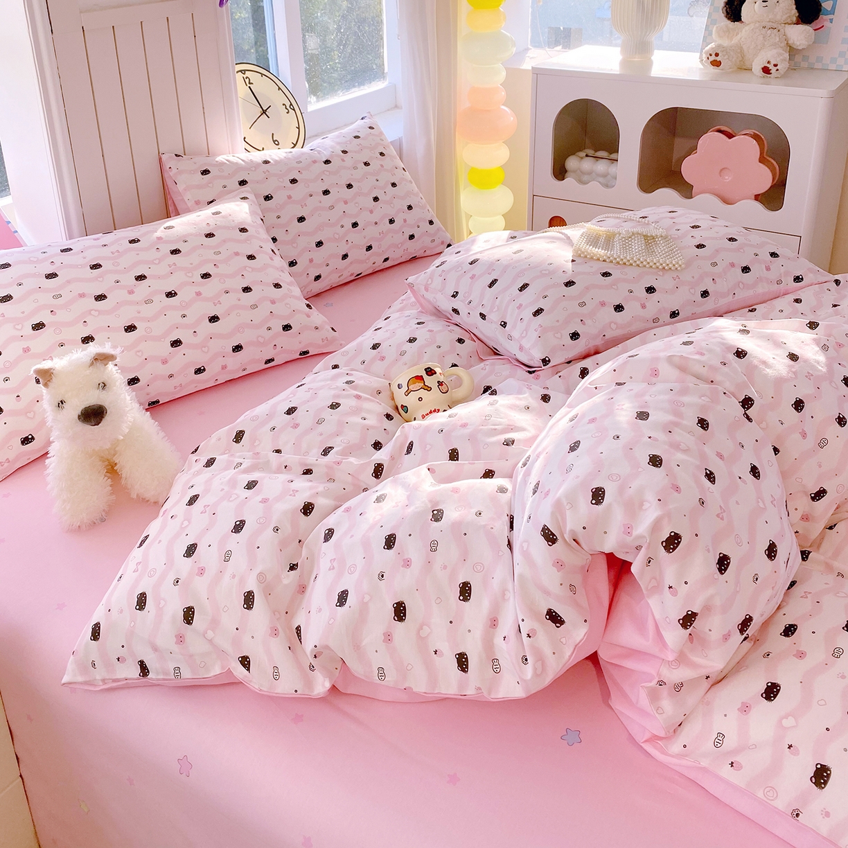 91家纺网 家纺一手货源 找家纺 小懒猪 2026新款全棉印花卡通系列四件套 粉喵甜梦