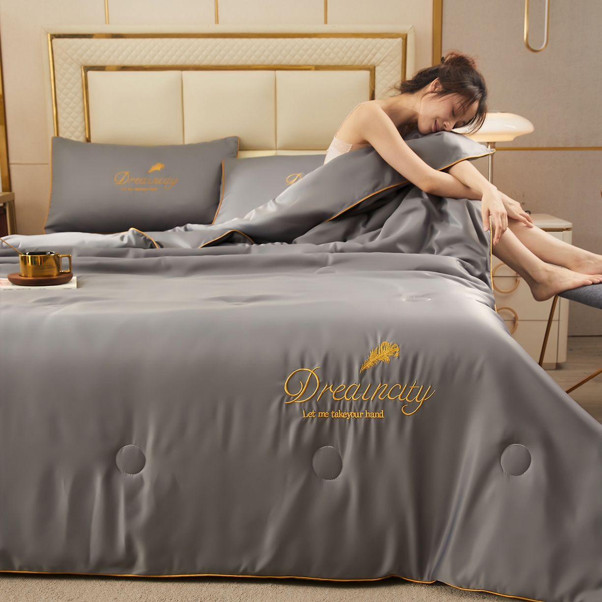 91家纺网 家纺一手货源 找家纺 （总）好尚居 2026新款水洗真丝刺绣夏被被子被芯四件套