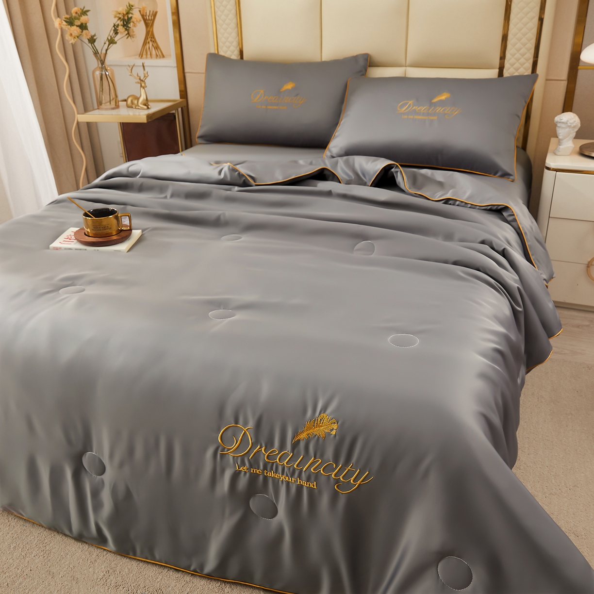 91家纺网 家纺一手货源 找家纺 好尚居 2026新款水洗真丝刺绣夏被被子被芯四件套 深灰