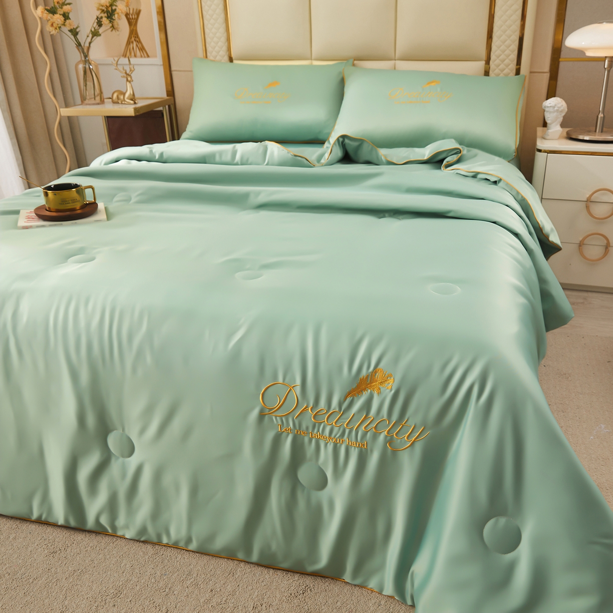 91家纺网 家纺一手货源 找家纺 好尚居 2026新款水洗真丝刺绣夏被被子被芯四件套 深海蓝