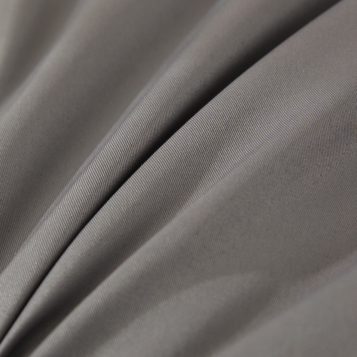 91家纺网 家纺一手货源 找家纺 好尚居 2026新款水洗真丝刺绣夏被被子被芯四件套 深灰