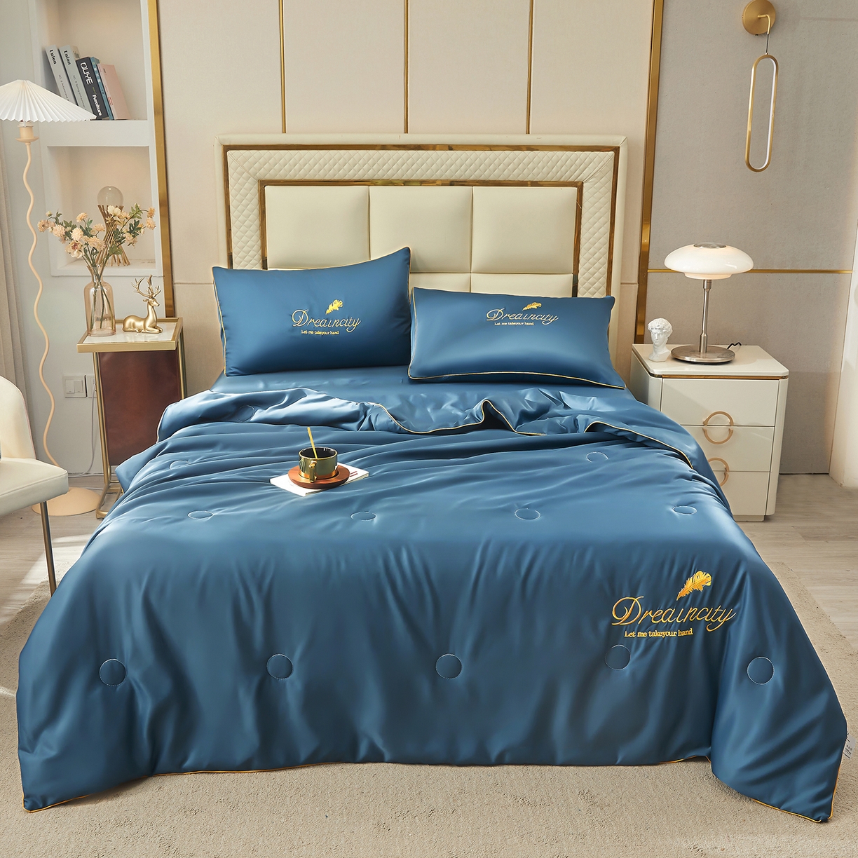 91家纺网 家纺一手货源 找家纺 好尚居 2026新款水洗真丝刺绣夏被被子被芯四件套 宾利蓝