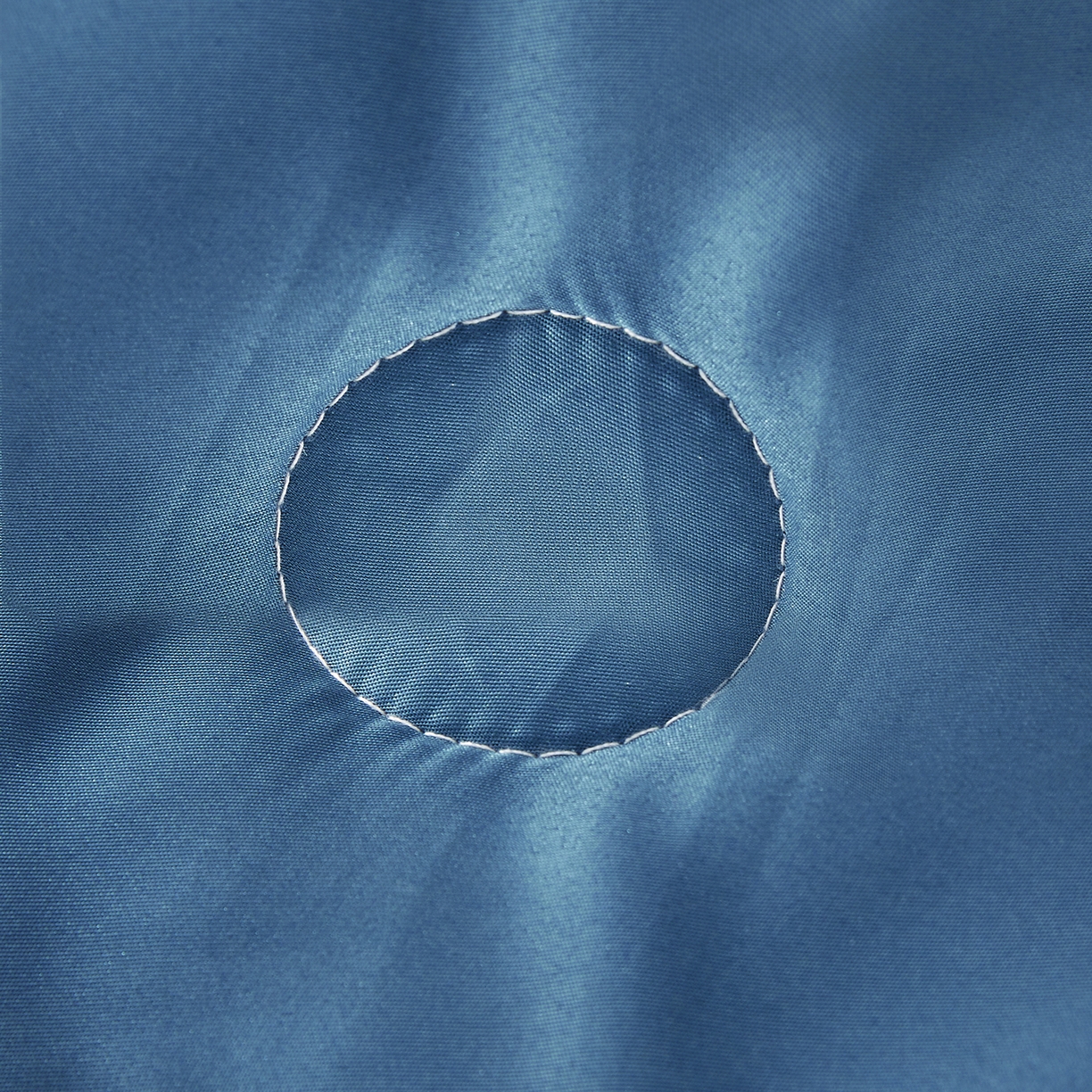 91家纺网 家纺一手货源 找家纺 好尚居 2026新款水洗真丝刺绣夏被被子被芯四件套 宾利蓝