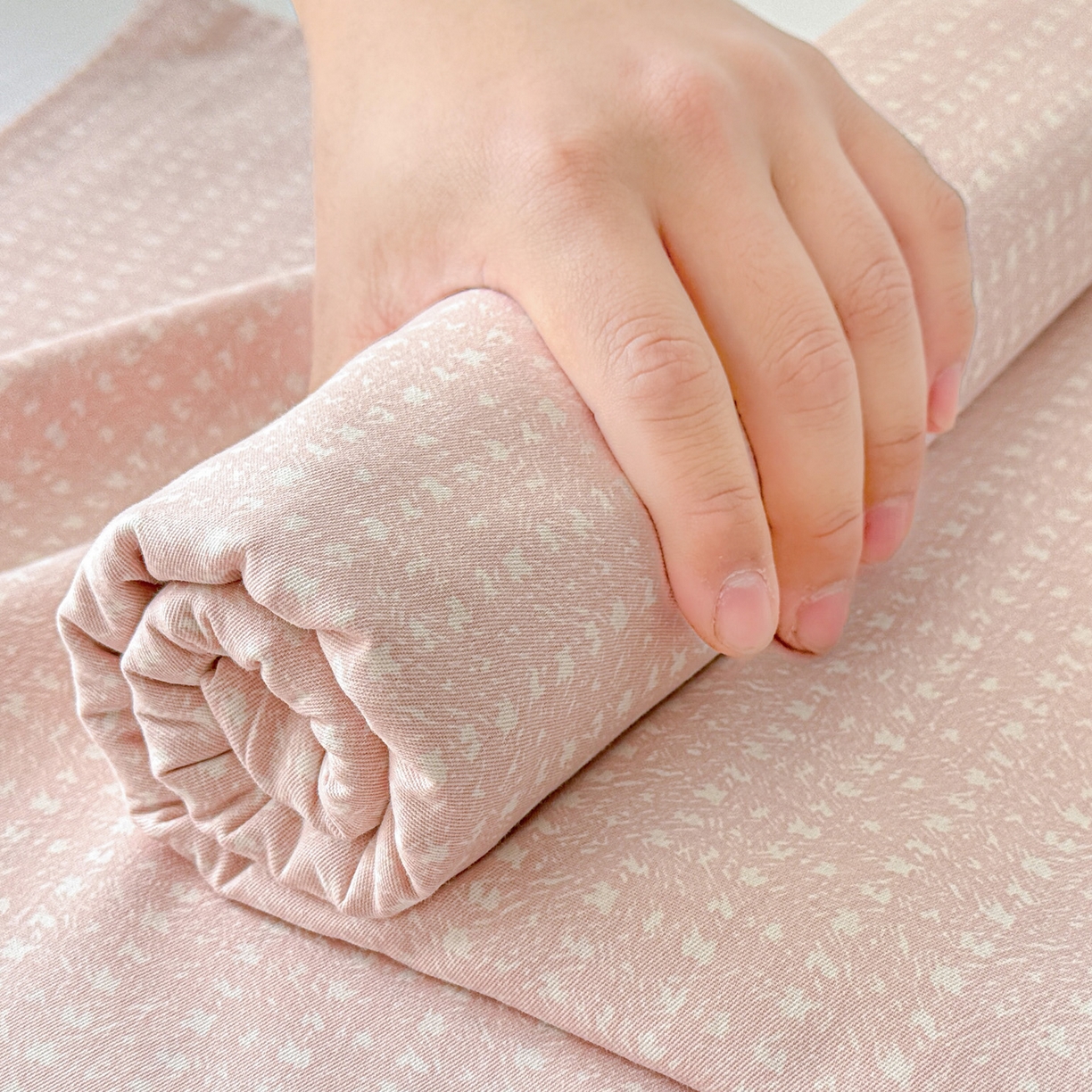 91家纺网 家纺一手货源 找家纺 名品家纺 2026新款100%纯棉床单系列 粉色物语