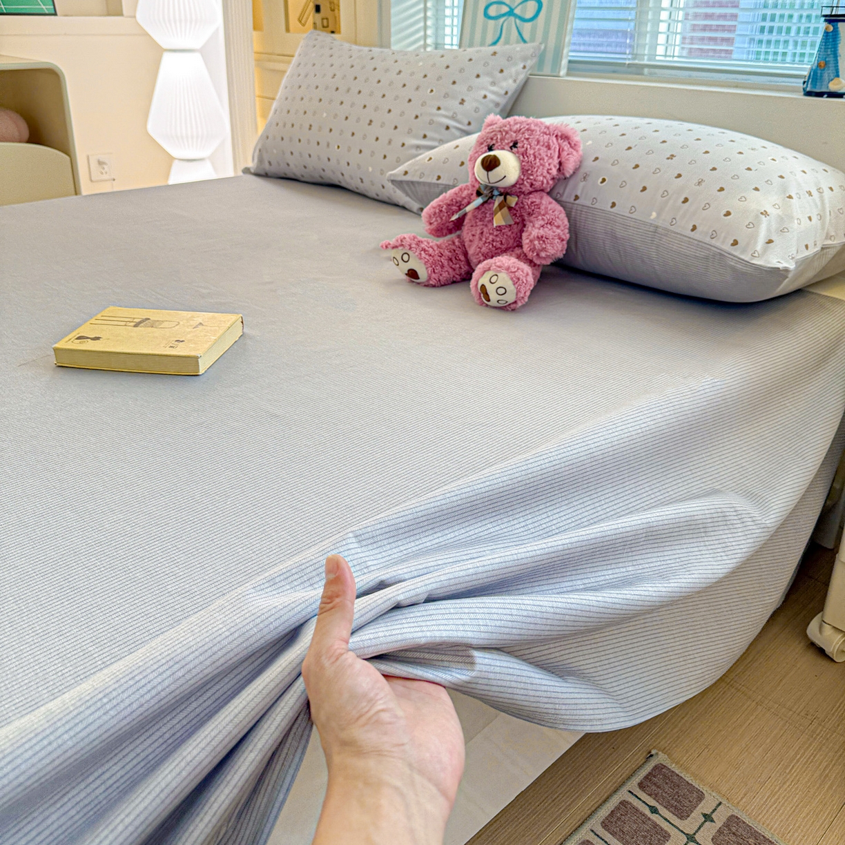 91家纺网 家纺一手货源 找家纺 名品家纺 2026新款100%纯棉床单系列 蓝灰条纹