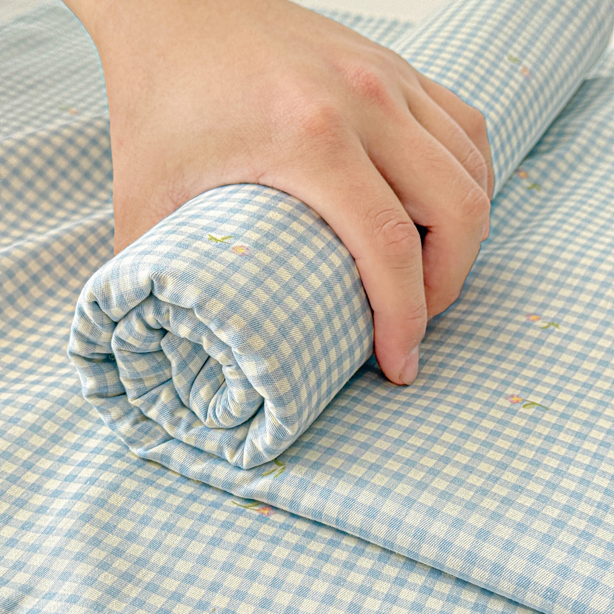 91家纺网 家纺一手货源 找家纺 名品家纺 2026新款100%纯棉床单系列 蓝色小格