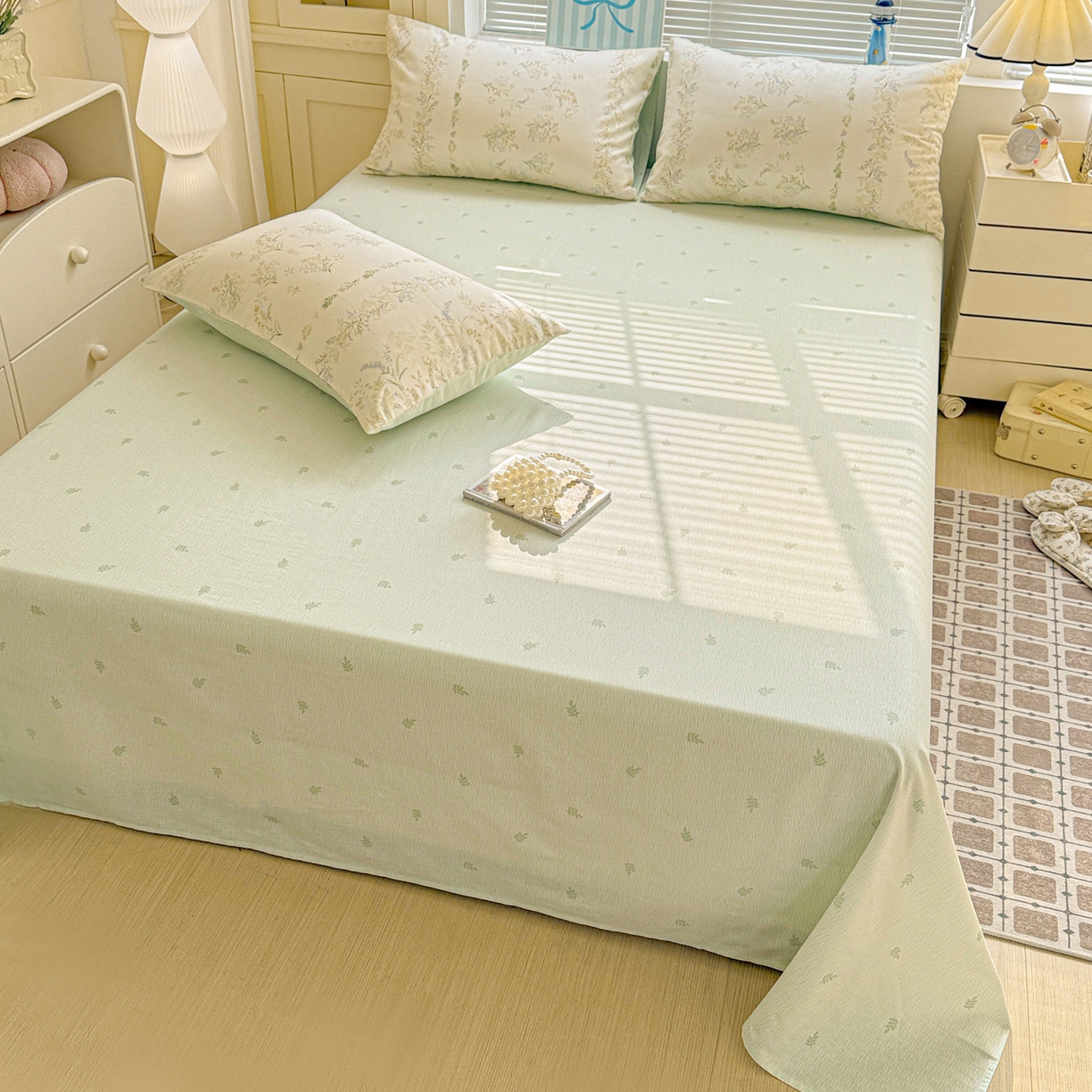 91家纺网 家纺一手货源 找家纺 名品家纺 2026新款100%纯棉床单系列 条纹绿叶