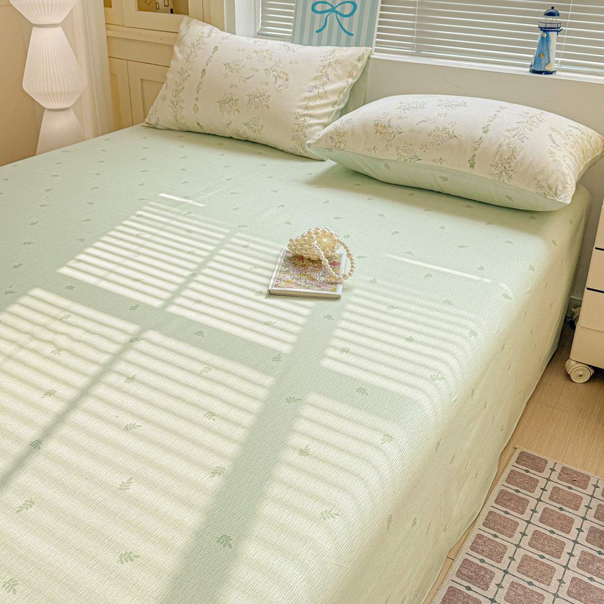 91家纺网 家纺一手货源 找家纺 名品家纺 2026新款100%纯棉床单系列 条纹绿叶