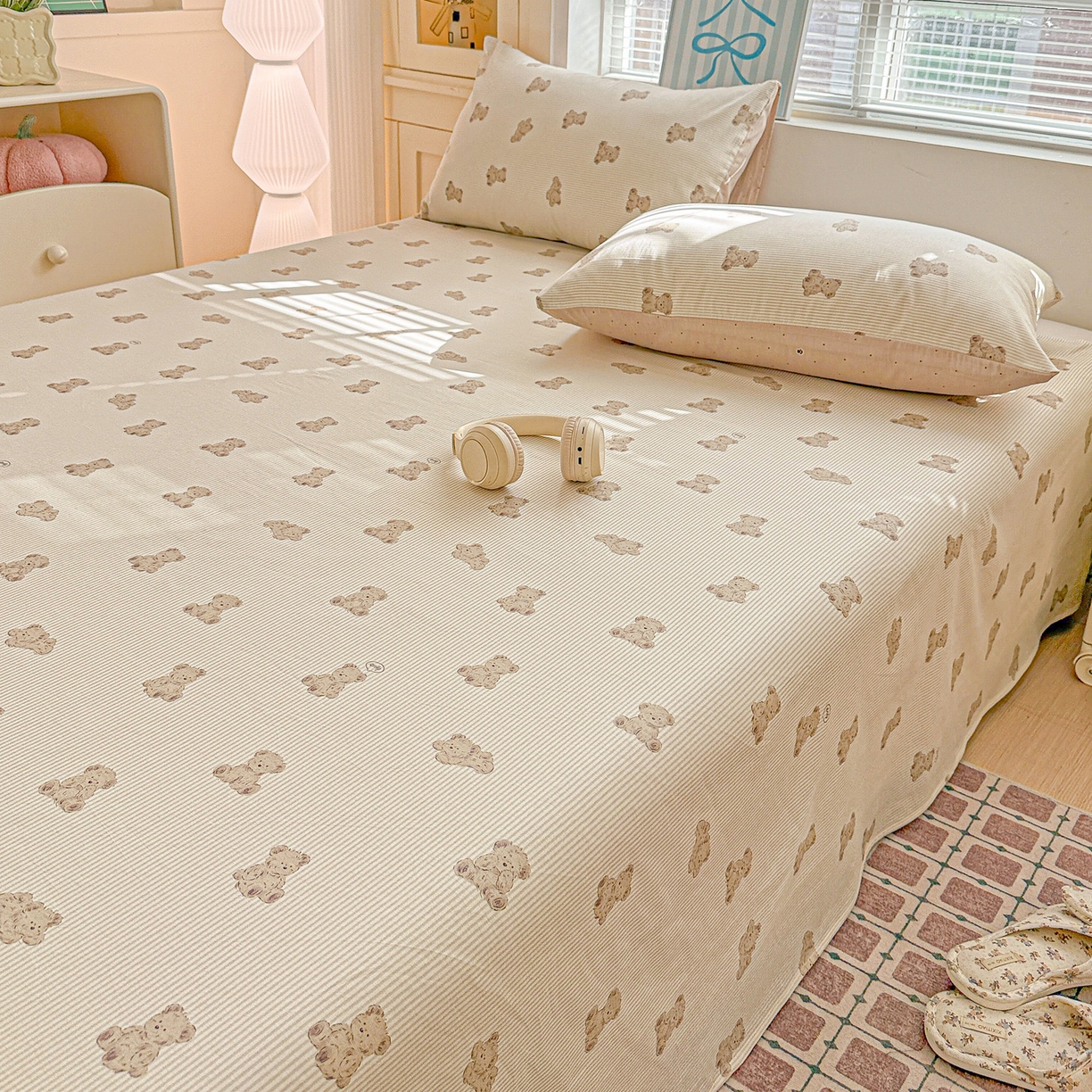 91家纺网 家纺一手货源 找家纺 名品家纺 2026新款100%纯棉床单系列 条纹小熊