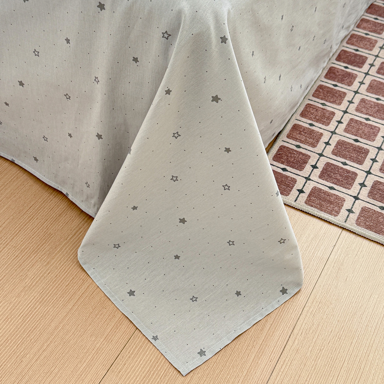 91家纺网 家纺一手货源 找家纺 名品家纺 2026新款100%纯棉床单系列 线条小狗