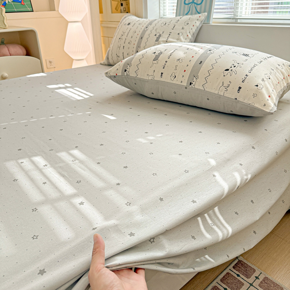 91家纺网 家纺一手货源 找家纺 名品家纺 2026新款100%纯棉床单系列 线条小狗