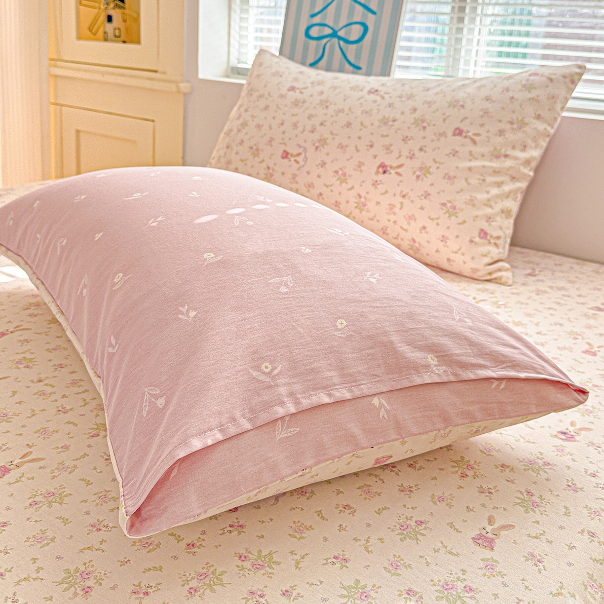 91家纺网 家纺一手货源 找家纺 名品家纺 2026新款100%纯棉枕套系列 布拉格兔兔