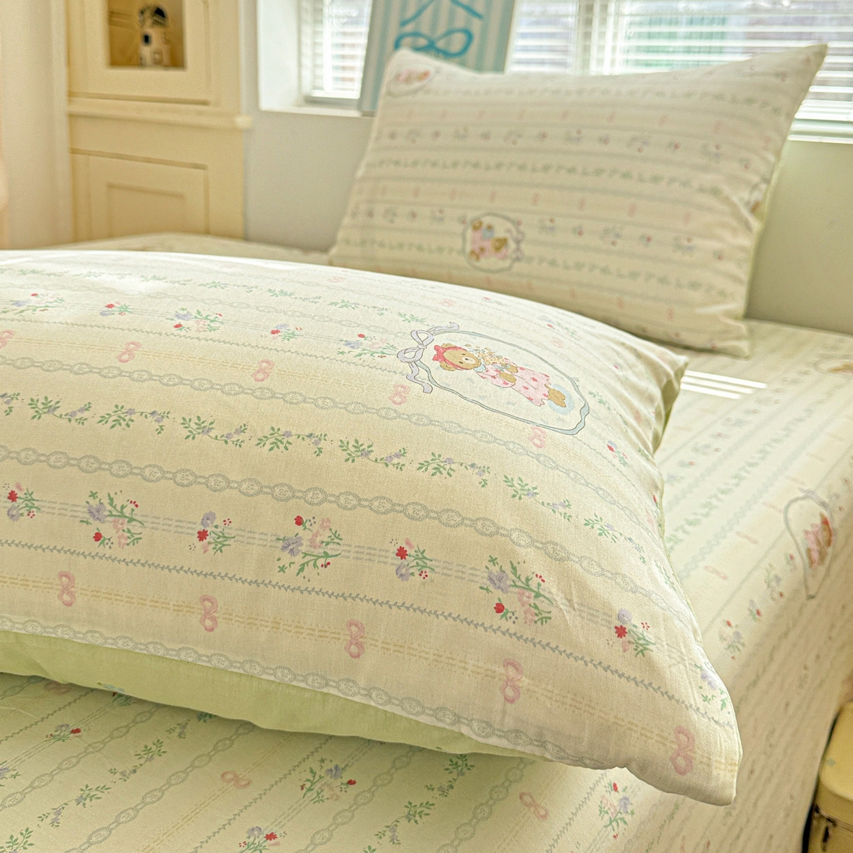 91家纺网 家纺一手货源 找家纺 名品家纺 2026新款100%纯棉枕套系列 春日小熊